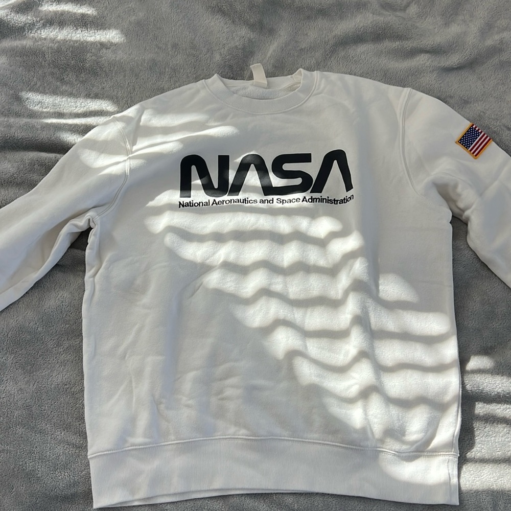H&M crew neck
